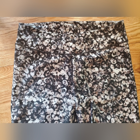 Fabletics Leggings Full Length - Picture 2 of 2